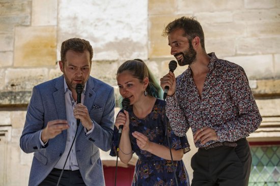 trio de chant entre une femme et deux hommes du groupe Climax