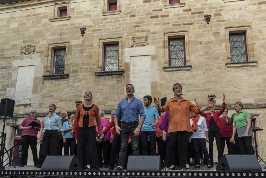 Photo de la chorale Octavia lors du festival Bar'EnVoix 2023