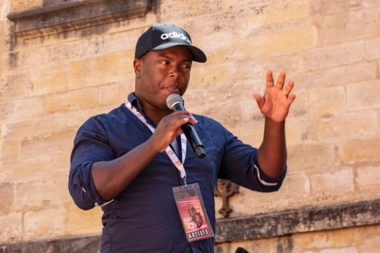 Photo de Hervé Fontaine lors du festival Bar'EnVoix 2023