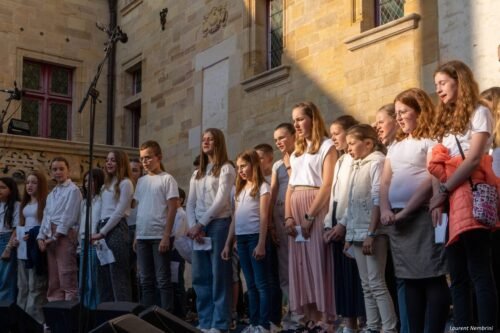 Les élèves de la master class sur la scène de Gilles de Trèves pour la restitution des master class