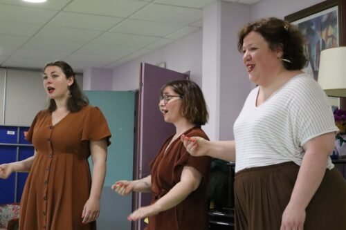 Les chanteuses anonymes en action