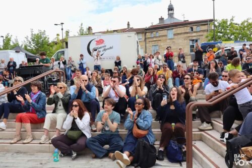 Le public du concert OFF de Soulkeys place du marché