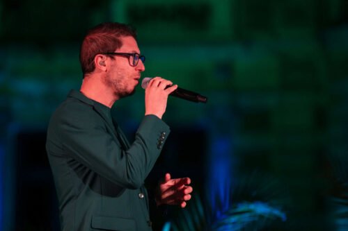 Le beatboxer de rebel bit, micro à la main